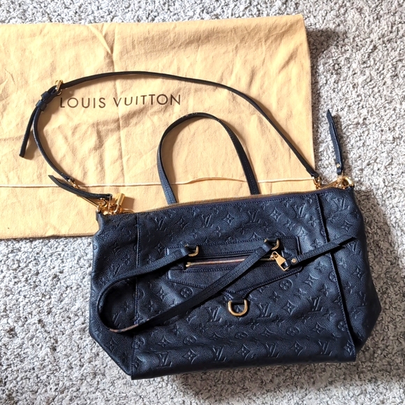 Authentic LV lumineuse GM empreinte leather navy - Picture 1 of 16